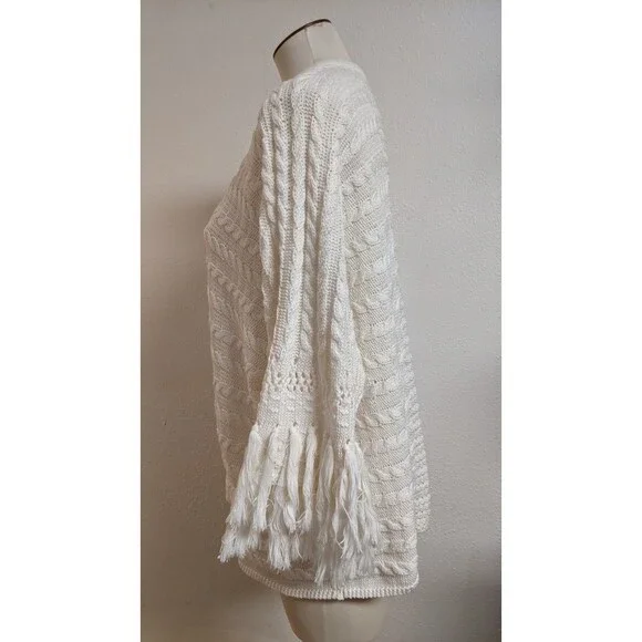 Women's CAbi #5803 Cream Fringe Fiesta Poncho Sweater Top Small EXCELLENT!! - Picture 6 of 12